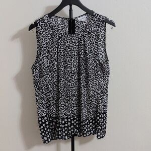 Liz Claiborne Black and White Patterned Sleeveless Blouse